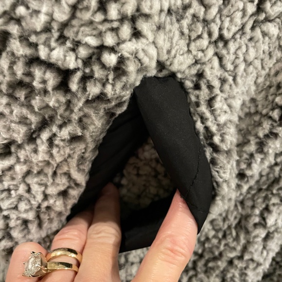 Reversible Vest! - Picture 4 of 11